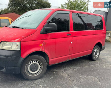 Красный Фольксваген Transporter, объемом двигателя 2.46 л и пробегом 520 тыс. км за 7500 $, фото 2 на Automoto.ua