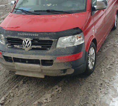 Красный Фольксваген Transporter, объемом двигателя 2.5 л и пробегом 270 тыс. км за 8200 $, фото 2 на Automoto.ua