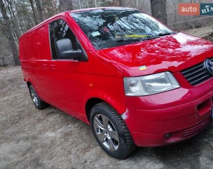 Красный Фольксваген Transporter, объемом двигателя 2.5 л и пробегом 4 тыс. км за 6800 $, фото 1 на Automoto.ua