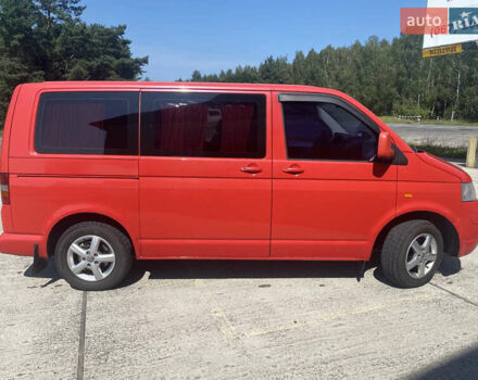 Красный Фольксваген Transporter, объемом двигателя 2.46 л и пробегом 313 тыс. км за 10499 $, фото 1 на Automoto.ua
