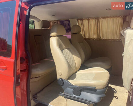 Красный Фольксваген Transporter, объемом двигателя 2.46 л и пробегом 313 тыс. км за 10499 $, фото 4 на Automoto.ua