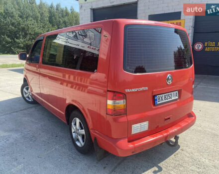 Красный Фольксваген Transporter, объемом двигателя 2.46 л и пробегом 313 тыс. км за 10499 $, фото 3 на Automoto.ua