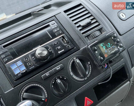 Красный Фольксваген Transporter, объемом двигателя 1.9 л и пробегом 335 тыс. км за 7899 $, фото 79 на Automoto.ua