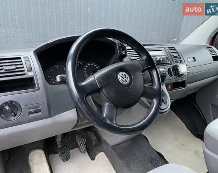 Красный Фольксваген Transporter, объемом двигателя 1.9 л и пробегом 335 тыс. км за 7899 $, фото 77 на Automoto.ua