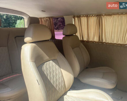 Красный Фольксваген Transporter, объемом двигателя 2.46 л и пробегом 313 тыс. км за 10499 $, фото 5 на Automoto.ua