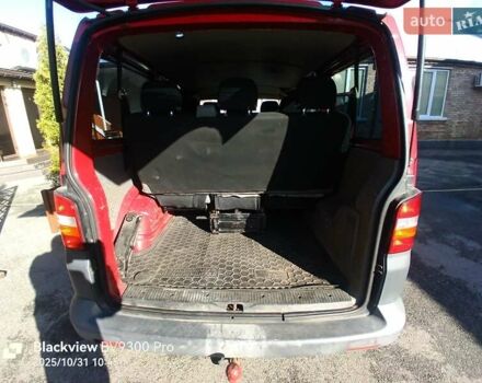 Красный Фольксваген Transporter, объемом двигателя 1.98 л и пробегом 383 тыс. км за 8500 $, фото 7 на Automoto.ua