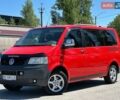 Красный Фольксваген Transporter, объемом двигателя 1.9 л и пробегом 300 тыс. км за 9800 $, фото 1 на Automoto.ua