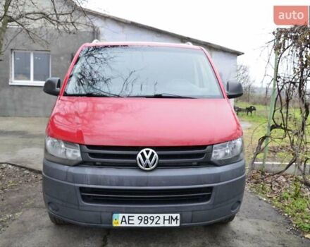 Красный Фольксваген Transporter, объемом двигателя 1.97 л и пробегом 446 тыс. км за 12100 $, фото 1 на Automoto.ua