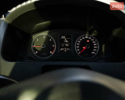 Красный Фольксваген Transporter, объемом двигателя 1.97 л и пробегом 470 тыс. км за 12900 $, фото 60 на Automoto.ua