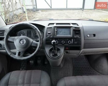 Красный Фольксваген Transporter, объемом двигателя 1.97 л и пробегом 446 тыс. км за 12100 $, фото 13 на Automoto.ua