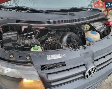 Красный Фольксваген Transporter, объемом двигателя 1.97 л и пробегом 446 тыс. км за 12100 $, фото 23 на Automoto.ua