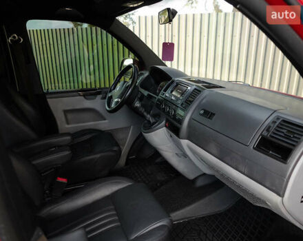 Красный Фольксваген Transporter, объемом двигателя 1.97 л и пробегом 470 тыс. км за 12900 $, фото 50 на Automoto.ua