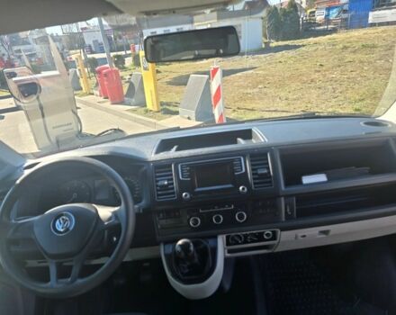 Красный Фольксваген Transporter, объемом двигателя 2 л и пробегом 146 тыс. км за 10000 $, фото 6 на Automoto.ua