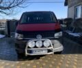 Красный Фольксваген Transporter, объемом двигателя 2 л и пробегом 327 тыс. км за 20500 $, фото 1 на Automoto.ua