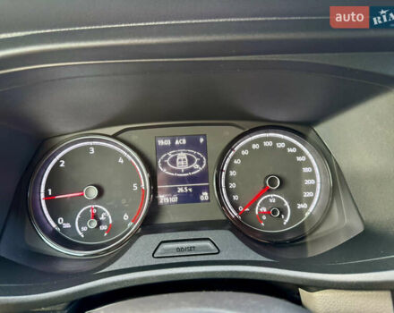 Червоний Фольксваген Transporter, об'ємом двигуна 2 л та пробігом 219 тис. км за 26550 $, фото 32 на Automoto.ua