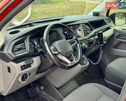 Червоний Фольксваген Transporter, об'ємом двигуна 2 л та пробігом 219 тис. км за 26550 $, фото 25 на Automoto.ua