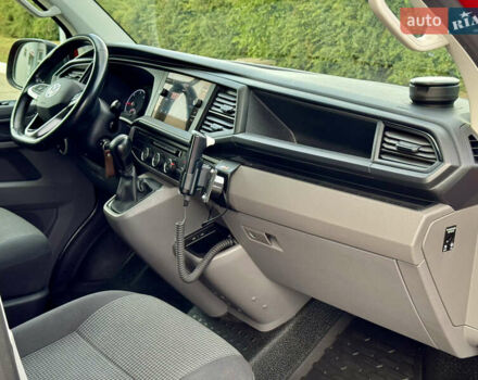 Червоний Фольксваген Transporter, об'ємом двигуна 2 л та пробігом 219 тис. км за 26550 $, фото 45 на Automoto.ua