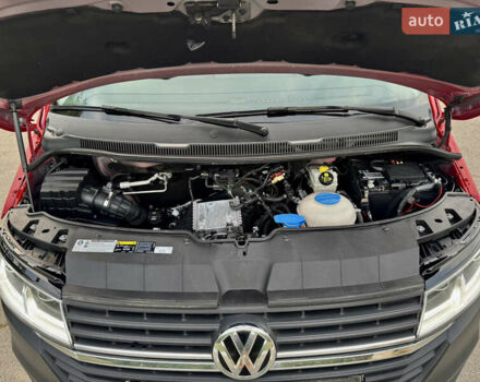 Червоний Фольксваген Transporter, об'ємом двигуна 2 л та пробігом 219 тис. км за 26550 $, фото 61 на Automoto.ua