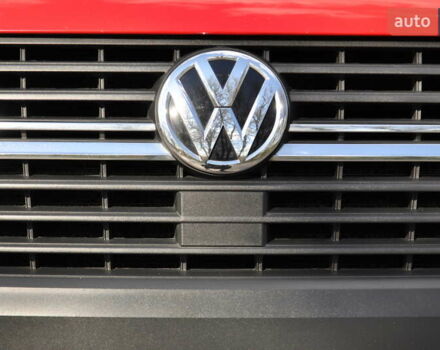 Красный Фольксваген Transporter, объемом двигателя 1.97 л и пробегом 189 тыс. км за 26800 $, фото 15 на Automoto.ua