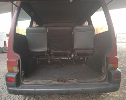 Червоний Фольксваген Transporter, об'ємом двигуна 1.9 л та пробігом 450 тис. км за 4100 $, фото 11 на Automoto.ua