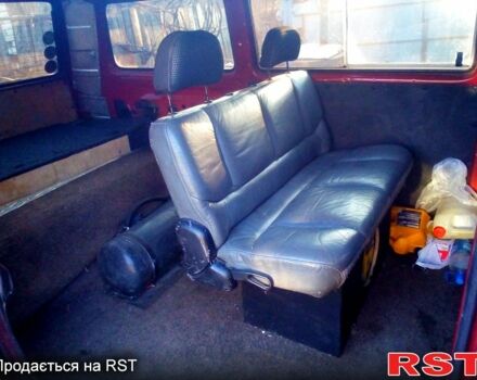 Красный Фольксваген Transporter, объемом двигателя 1.9 л и пробегом 25 тыс. км за 2000 $, фото 5 на Automoto.ua