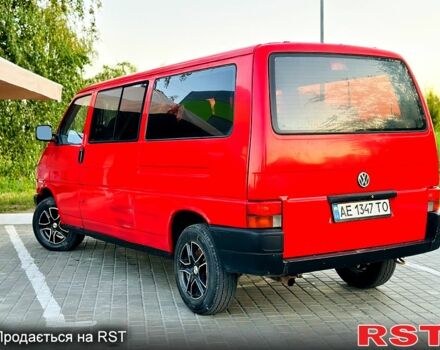 Червоний Фольксваген Transporter, об'ємом двигуна 2.4 л та пробігом 290 тис. км за 3450 $, фото 2 на Automoto.ua