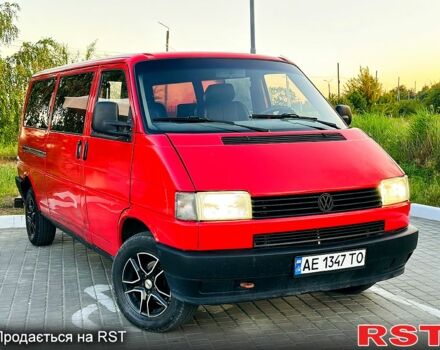 Червоний Фольксваген Transporter, об'ємом двигуна 2.4 л та пробігом 290 тис. км за 3450 $, фото 1 на Automoto.ua