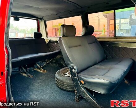 Червоний Фольксваген Transporter, об'ємом двигуна 2.4 л та пробігом 290 тис. км за 3450 $, фото 11 на Automoto.ua