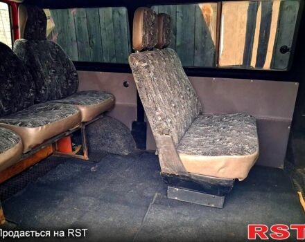 Червоний Фольксваген Transporter, об'ємом двигуна 1.9 л та пробігом 352 тис. км за 6200 $, фото 4 на Automoto.ua