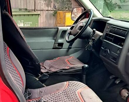 Червоний Фольксваген Transporter, об'ємом двигуна 2.5 л та пробігом 470 тис. км за 4500 $, фото 7 на Automoto.ua