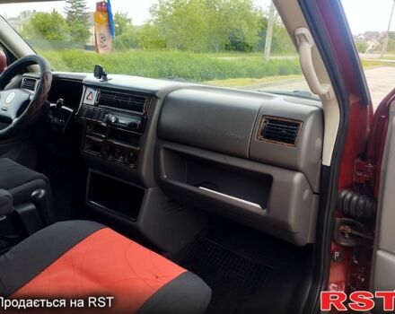 Красный Фольксваген Transporter, объемом двигателя 2.5 л и пробегом 0 тыс. км за 8200 $, фото 6 на Automoto.ua