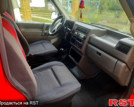 Фольксваген Transporter 2002 в Лановцах на Automoto.ua Красный Фольксваген Transporter, объемом двигателя 1.9 л и пробегом 360 тыс. км за 5200 $, фото 5 на Automoto.ua