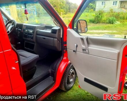 Фольксваген Transporter 2002 в Лановцах на Automoto.ua Красный Фольксваген Transporter, объемом двигателя 1.9 л и пробегом 360 тыс. км за 5200 $, фото 6 на Automoto.ua