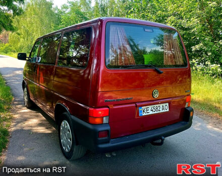 Фольксваген Transporter 2003 в Харькове на Automoto.ua Красный Фольксваген Transporter, объемом двигателя 2.5 л и пробегом 380 тыс. км за 7200 $, фото 3 на Automoto.ua