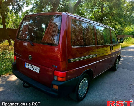 Фольксваген Transporter 2003 в Харькове на Automoto.ua Красный Фольксваген Transporter, объемом двигателя 2.5 л и пробегом 380 тыс. км за 7200 $, фото 5 на Automoto.ua