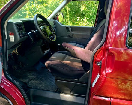 Фольксваген Transporter 2003 в Харькове на Automoto.ua Красный Фольксваген Transporter, объемом двигателя 2.5 л и пробегом 380 тыс. км за 7200 $, фото 8 на Automoto.ua