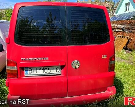 Красный Фольксваген Transporter, объемом двигателя 1.9 л и пробегом 350 тыс. км за 8000 $, фото 4 на Automoto.ua