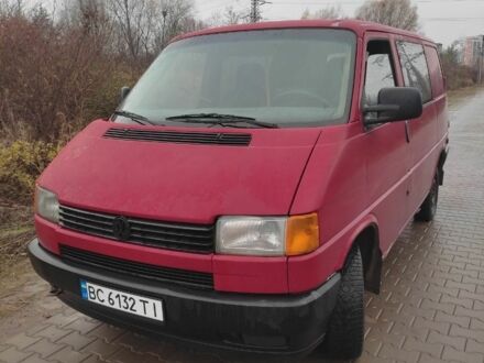 Красный Фольксваген Transporter, объемом двигателя 1.8 л и пробегом 450 тыс. км за 2300 $, фото 1 на Automoto.ua