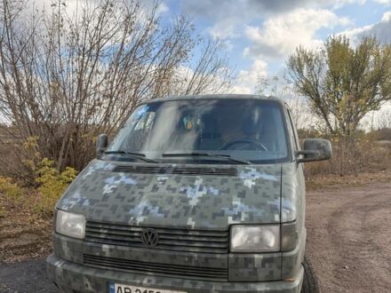 Фольксваген Transporter 1994 в Доброполье на Automoto.ua Красный Фольксваген Transporter, объемом двигателя 2 л и пробегом 380 тыс. км за 1076 $, фото 1 на Automoto.ua