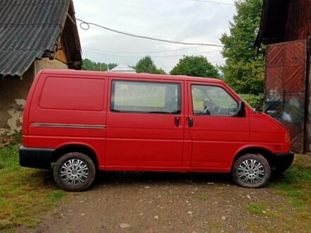 Фольксваген Transporter 1996 в Ивано-Франковске на Automoto.ua Красный Фольксваген Transporter, объемом двигателя 2.5 л и пробегом 470 тыс. км за 3200 $, фото 1 на Automoto.ua