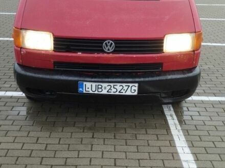 Красный Фольксваген Transporter, объемом двигателя 9 л и пробегом 4 тыс. км за 2100 $, фото 1 на Automoto.ua