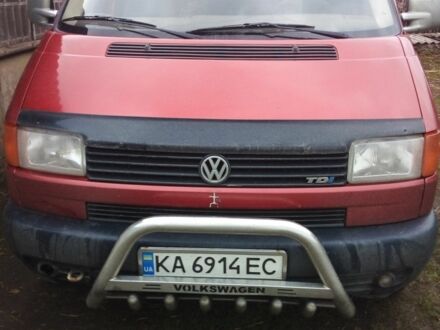 Фольксваген Transporter 1998 у Хмельницькому на Automoto.ua Червоний Фольксваген Transporter, об'ємом двигуна 1.9 л та пробігом 450 тис. км за 5200 $, фото 1 на Automoto.ua