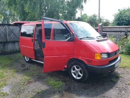 Фольксваген Transporter 2000 в Новгород-Северском на Automoto.ua Красный Фольксваген Transporter, объемом двигателя 1.9 л и пробегом 360 тыс. км за 5500 $, фото 1 на Automoto.ua