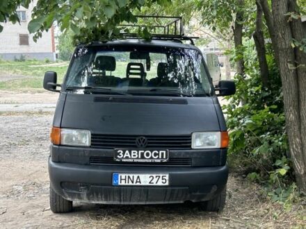 Фольксваген Transporter 2000 в Дружковке на Automoto.ua Красный Фольксваген Transporter, объемом двигателя 0 л и пробегом 300 тыс. км за 2500 $, фото 1 на Automoto.ua