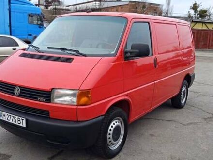 Красный Фольксваген Transporter, объемом двигателя 2.46 л и пробегом 275 тыс. км за 7000 $, фото 1 на Automoto.ua