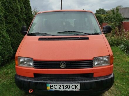 Красный Фольксваген Transporter, объемом двигателя 0 л и пробегом 307 тыс. км за 6700 $, фото 1 на Automoto.ua