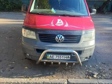 Фольксваген Transporter 2003 у Кривому Розі на Automoto.ua Червоний Фольксваген Transporter, об'ємом двигуна 0 л та пробігом 400 тис. км за 7247 $, фото 1 на Automoto.ua