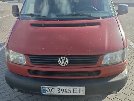 Красный Фольксваген Transporter, объемом двигателя 2.46 л и пробегом 651 тыс. км за 7000 $, фото 1 на Automoto.ua