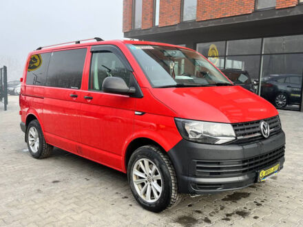 Фольксваген Transporter 2015 в Черновцах на Automoto.ua Красный Фольксваген Transporter, объемом двигателя 2 л и пробегом 320 тыс. км за 17300 $, фото 1 на Automoto.ua