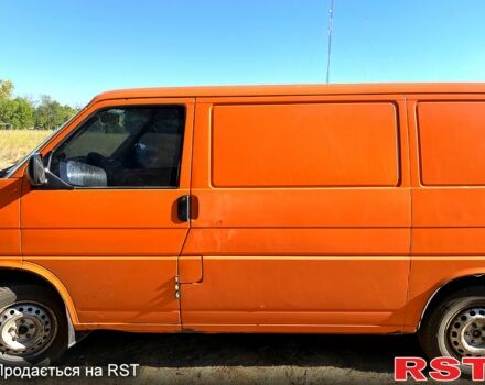 Фольксваген Transporter, объемом двигателя 2.5 л и пробегом 400 тыс. км за 4700 $, фото 2 на Automoto.ua